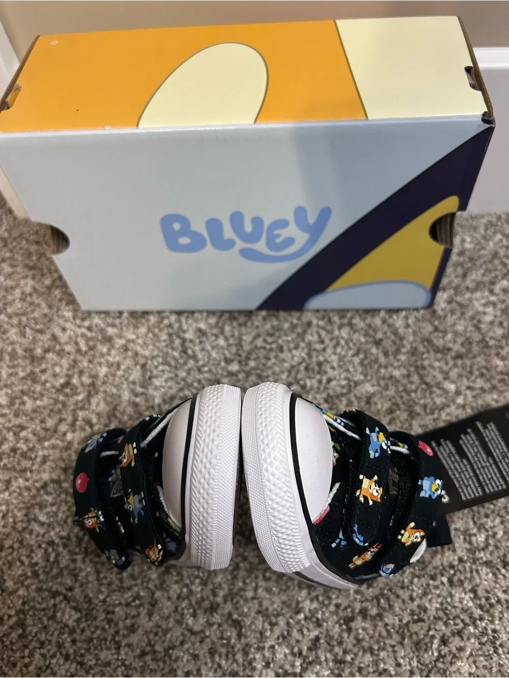 NEW Converse Disney Bluey Chuck Taylor All Star 2V Infant Size 5